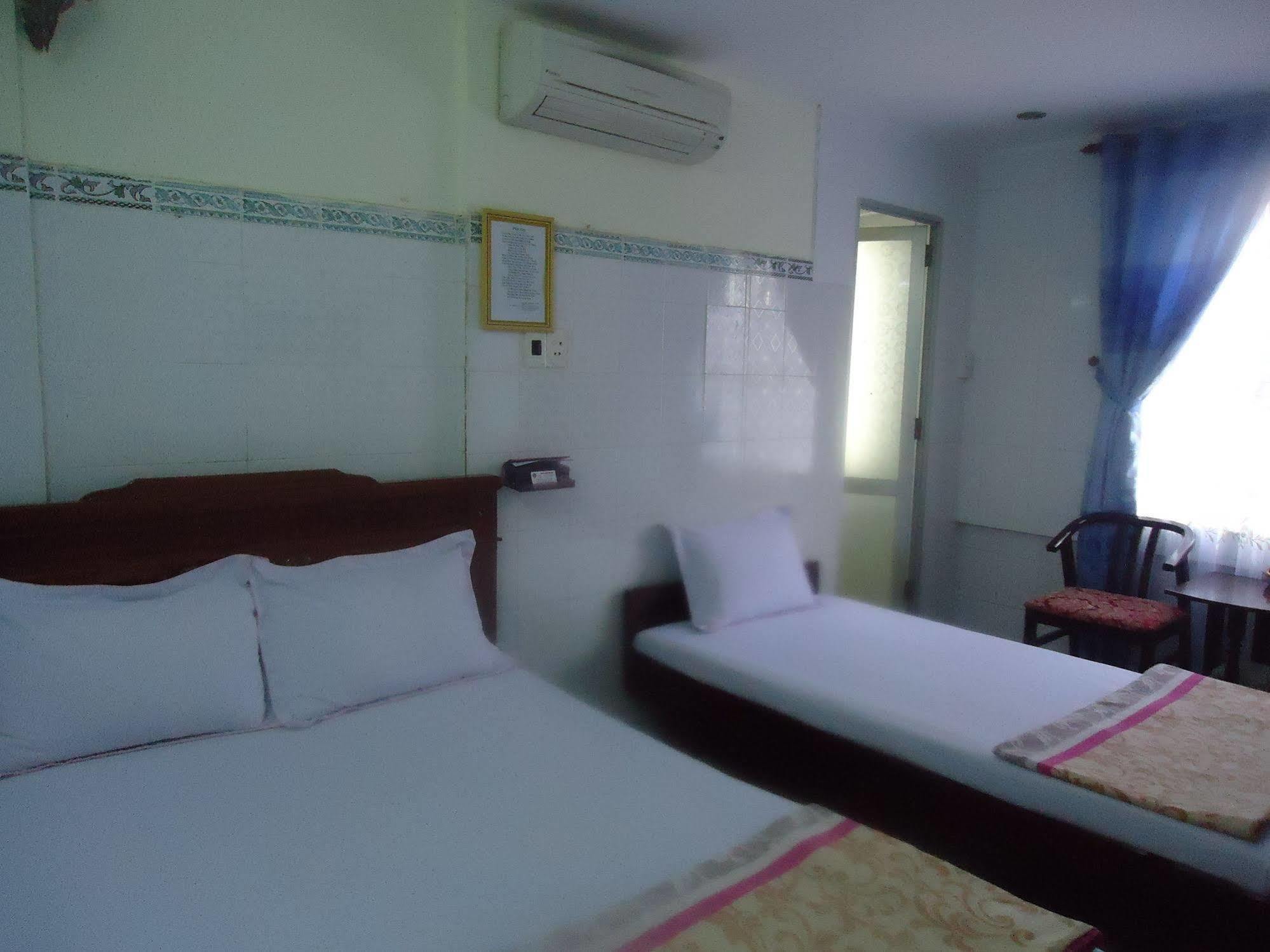 Anh Linh 1 Hotel Dong Hoi Eksteriør billede