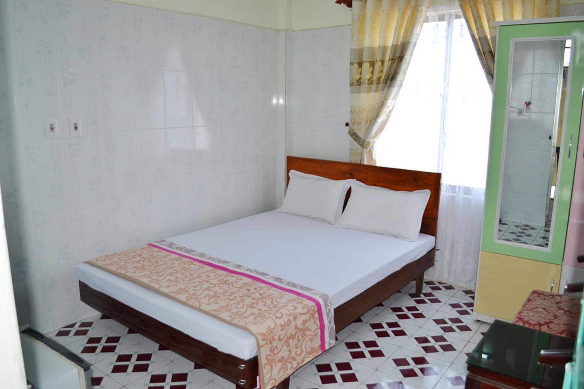Anh Linh 1 Hotel Dong Hoi Eksteriør billede
