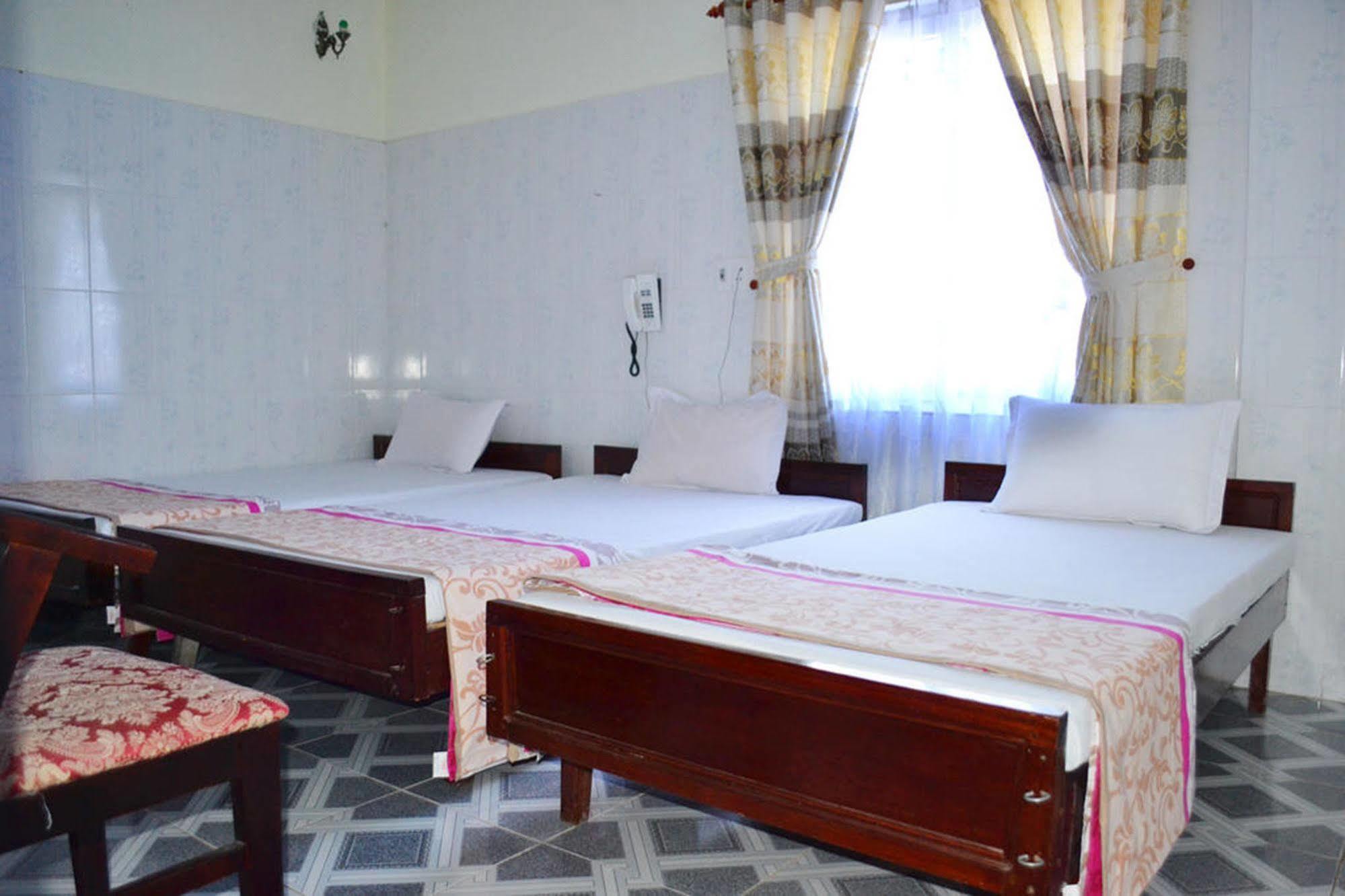 Anh Linh 1 Hotel Dong Hoi Eksteriør billede