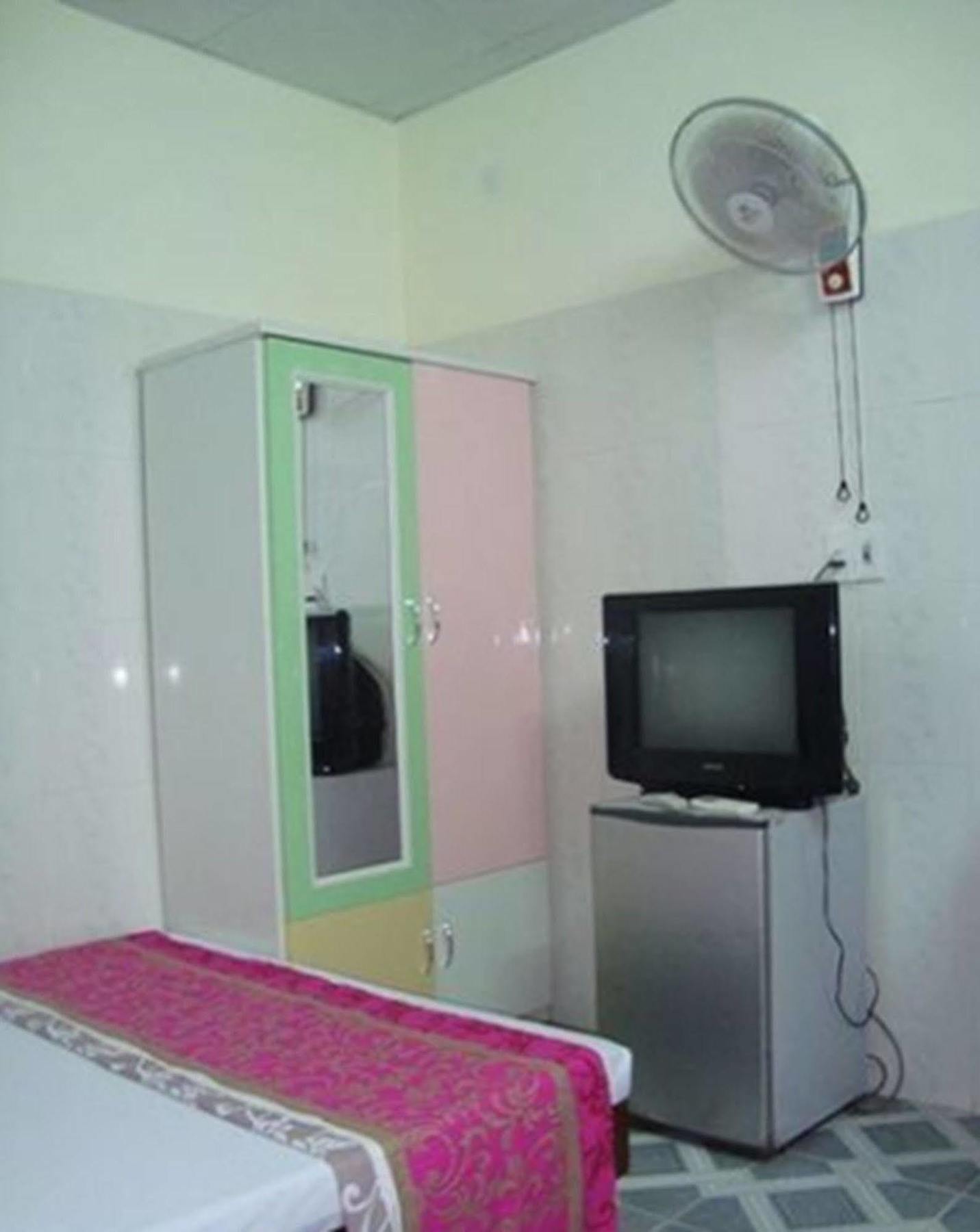 Anh Linh 1 Hotel Dong Hoi Eksteriør billede