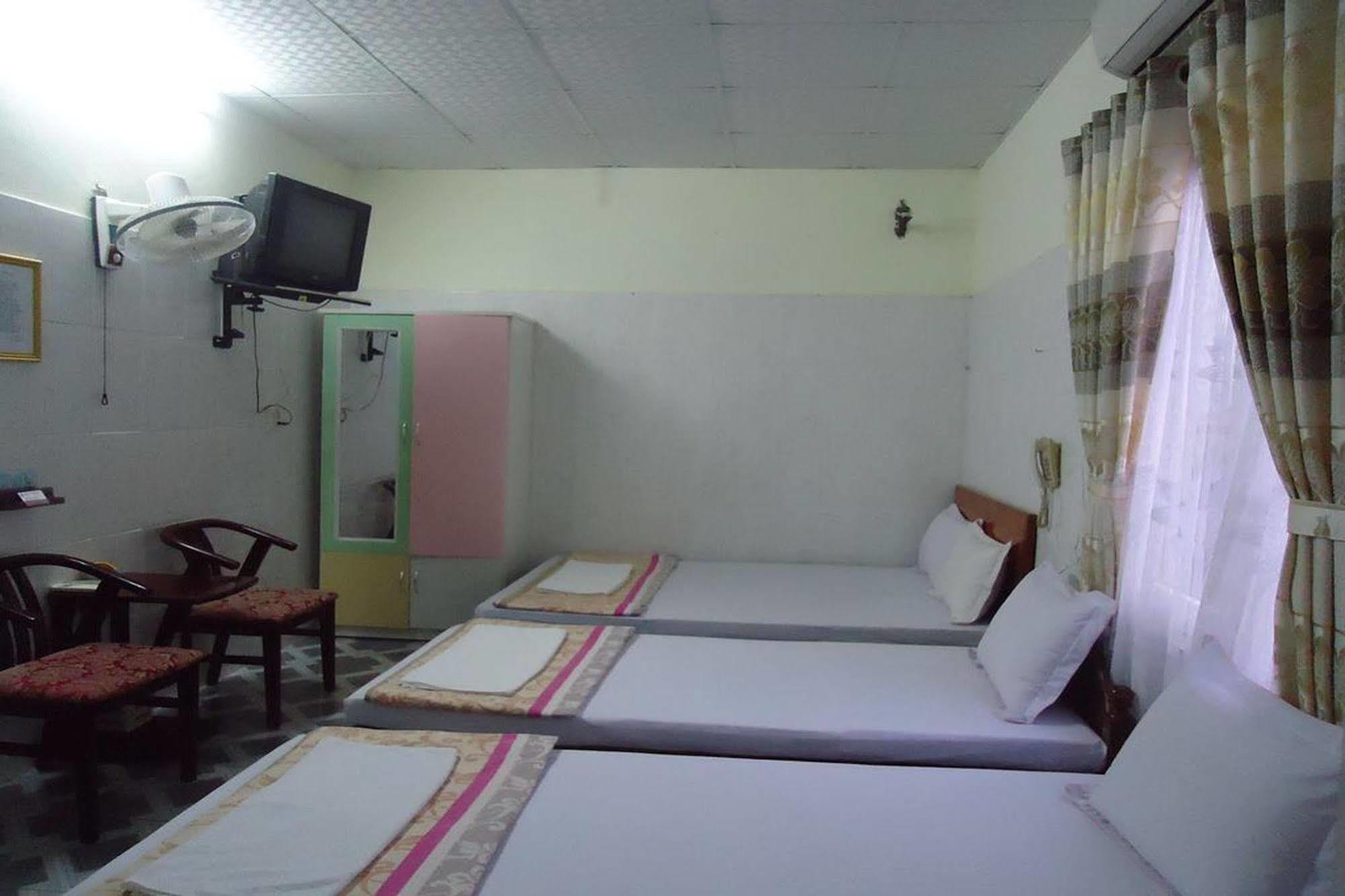 Anh Linh 1 Hotel Dong Hoi Eksteriør billede